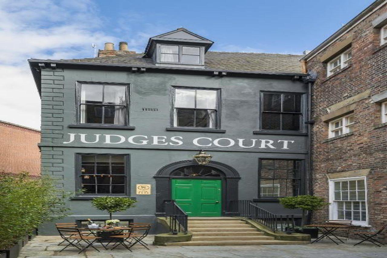 Judges Court Hotel York Exterior photo